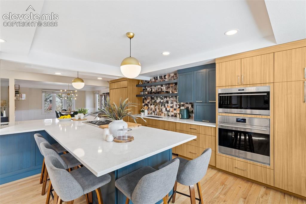 Image 10 of 46: Kitchen