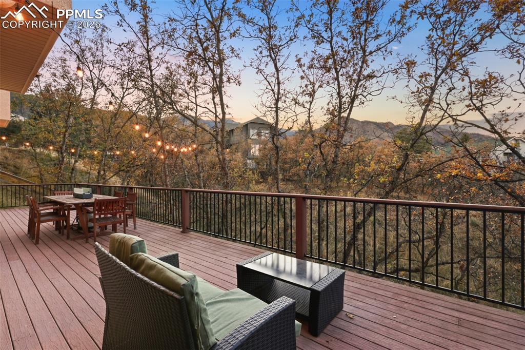 Image 40 of 48: Deck