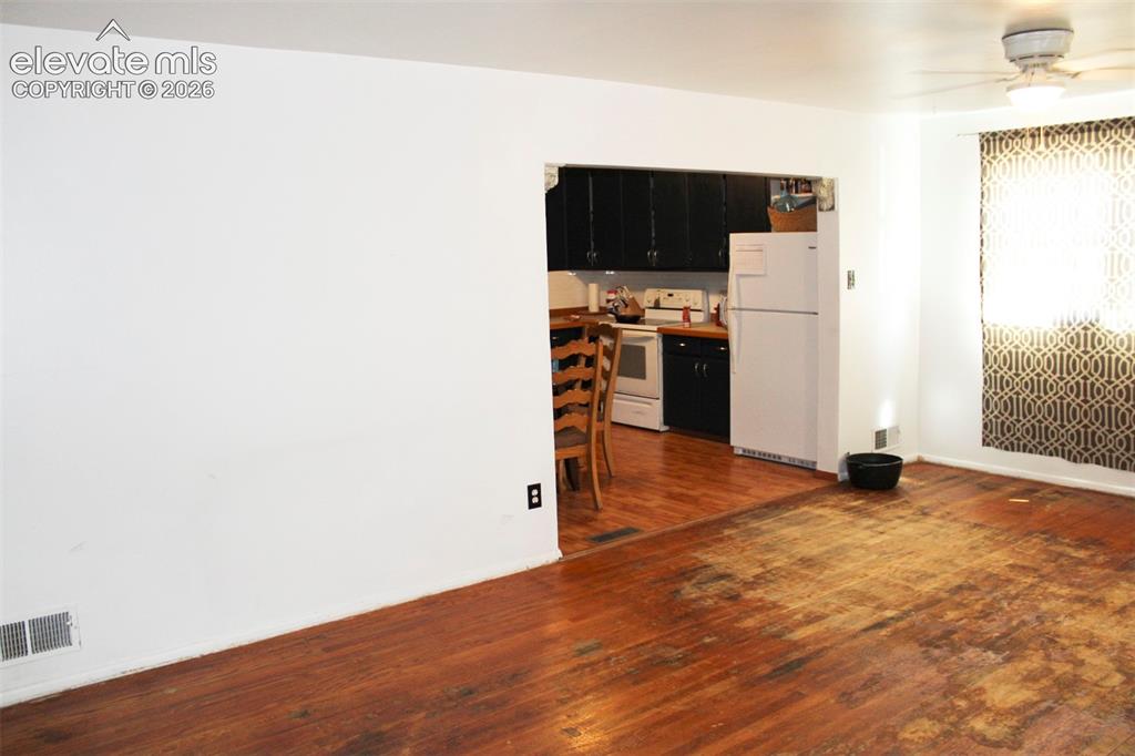 Image 9 of 20: Other