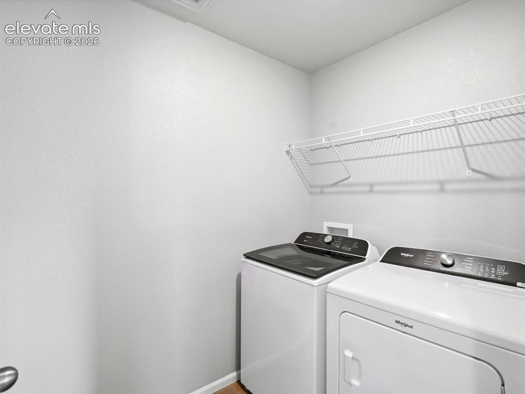 Image 21 of 24: Laundry
