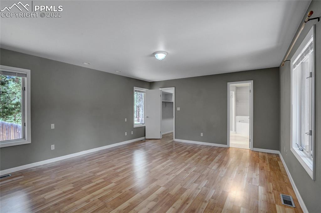 Listing 7394965, Image 31 of 49