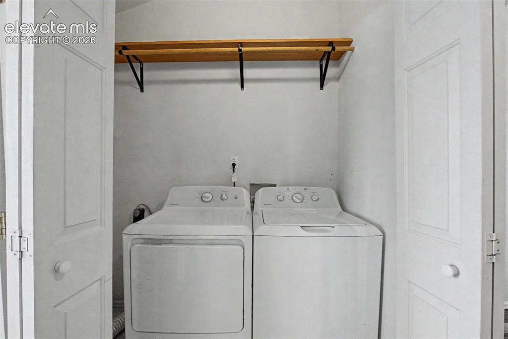 Image 13 of 36: Laundry