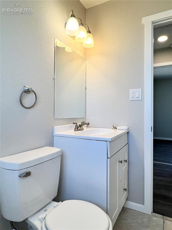 Image 16 of 35: Unit A- Bathroom