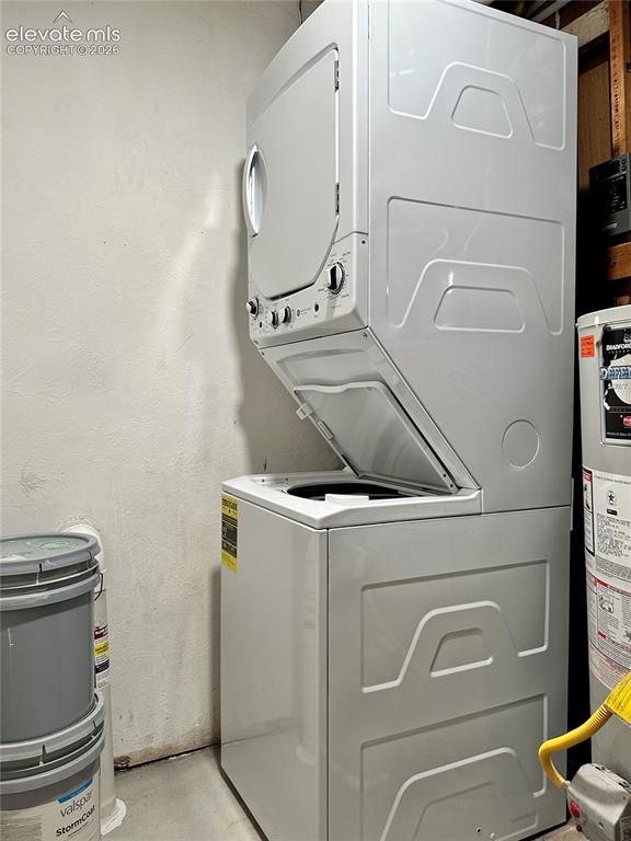 Image 34 of 35: Unit B- Laundry