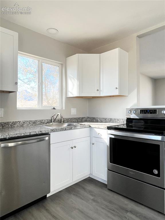 Image 4 of 35: Unit A- Kitchen