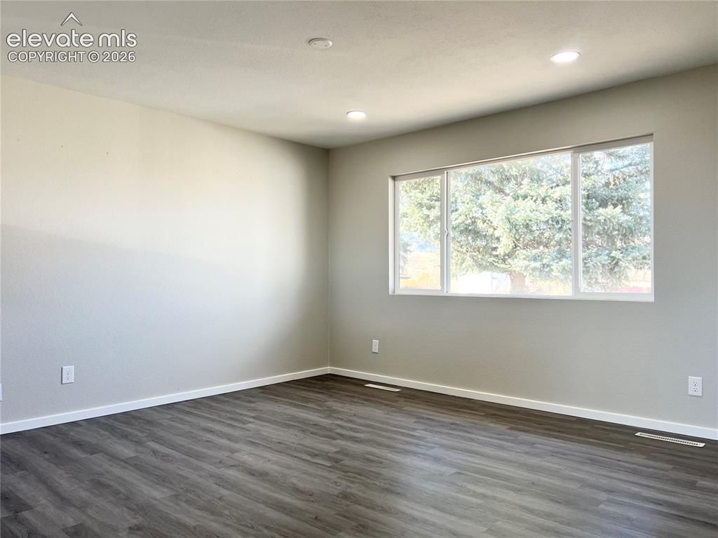 Image 6 of 35: Unit A- Living Room