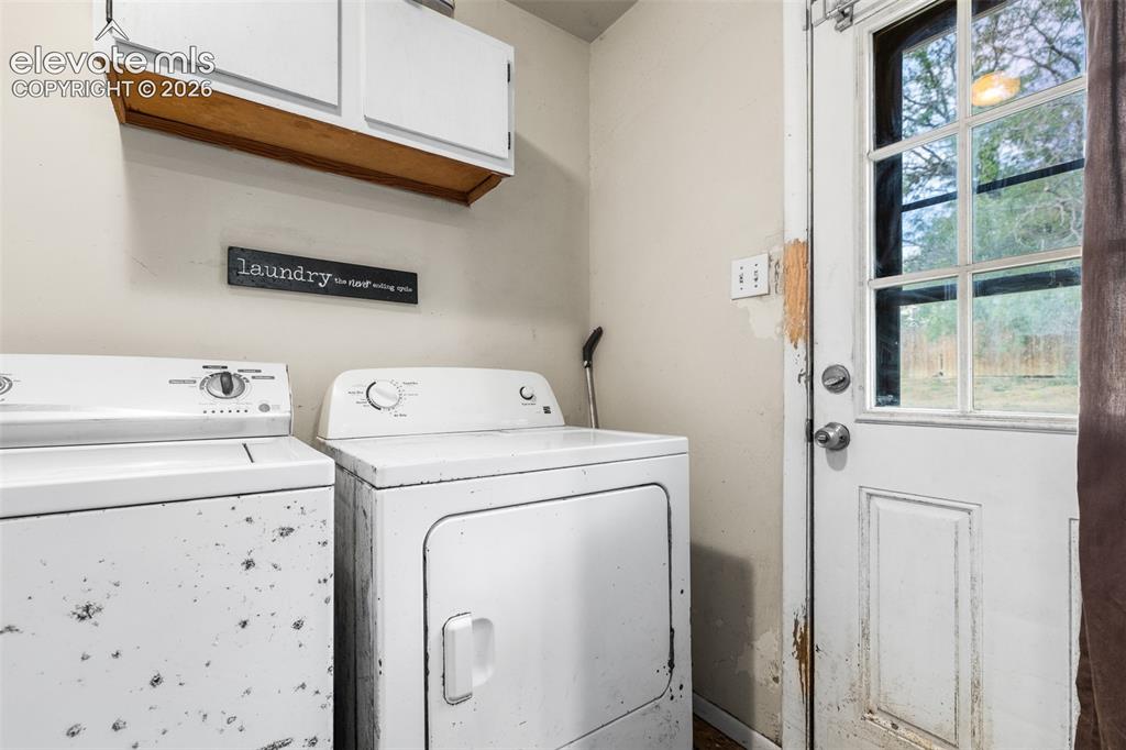 Image 11 of 22: Laundry