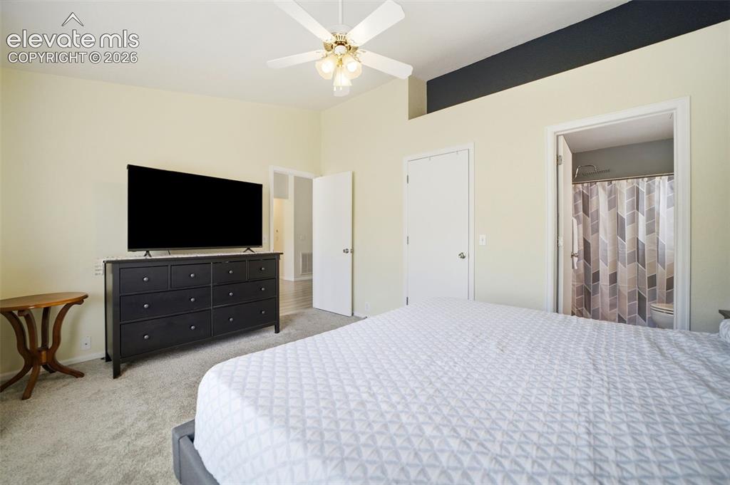 Image 18 of 38: Master Bedroom