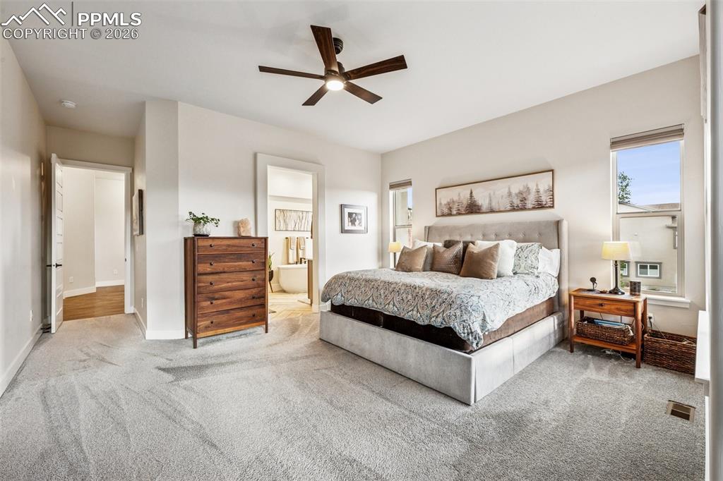 Image 20 of 50: Bedroom