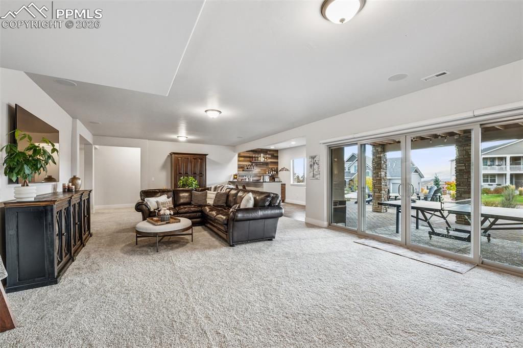 Image 28 of 50: Living Room