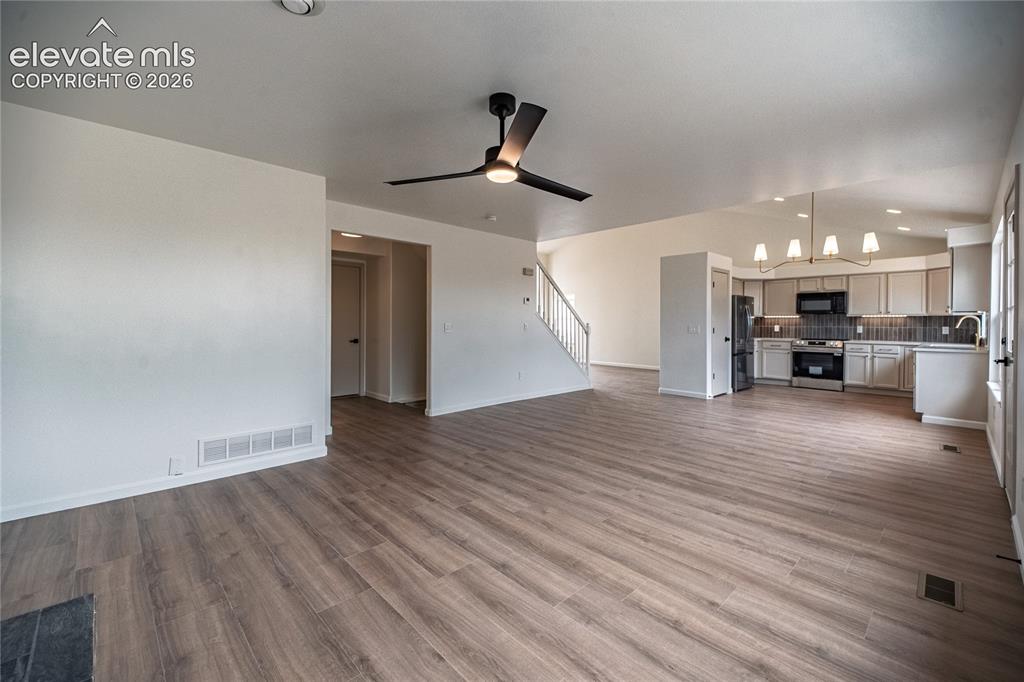 Image 13 of 40: Living Room