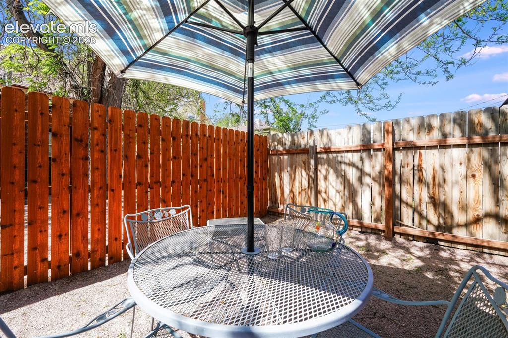 Image 45 of 48: Patio