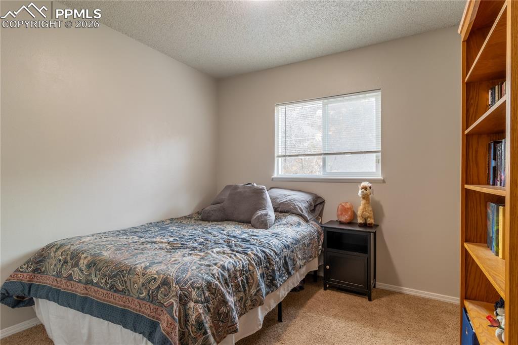 Image 15 of 29: Bedroom