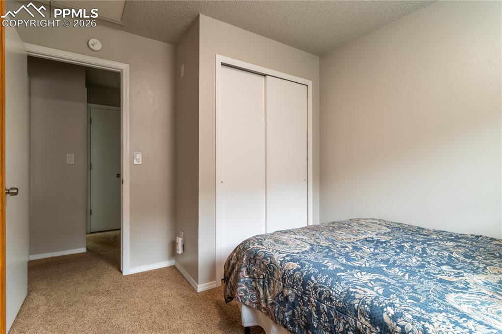 Image 16 of 29: Bedroom