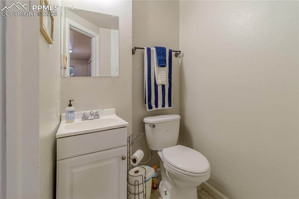 Image 26 of 29: Basement 1/2 bath