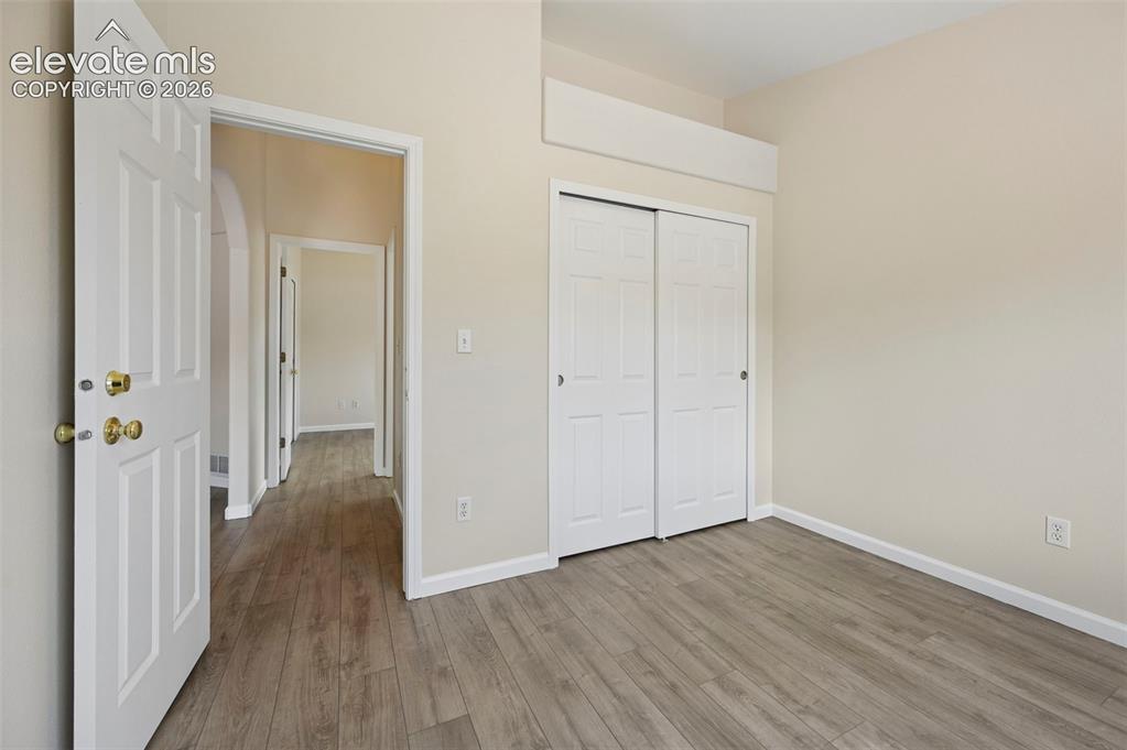 Image 19 of 47: Bedroom