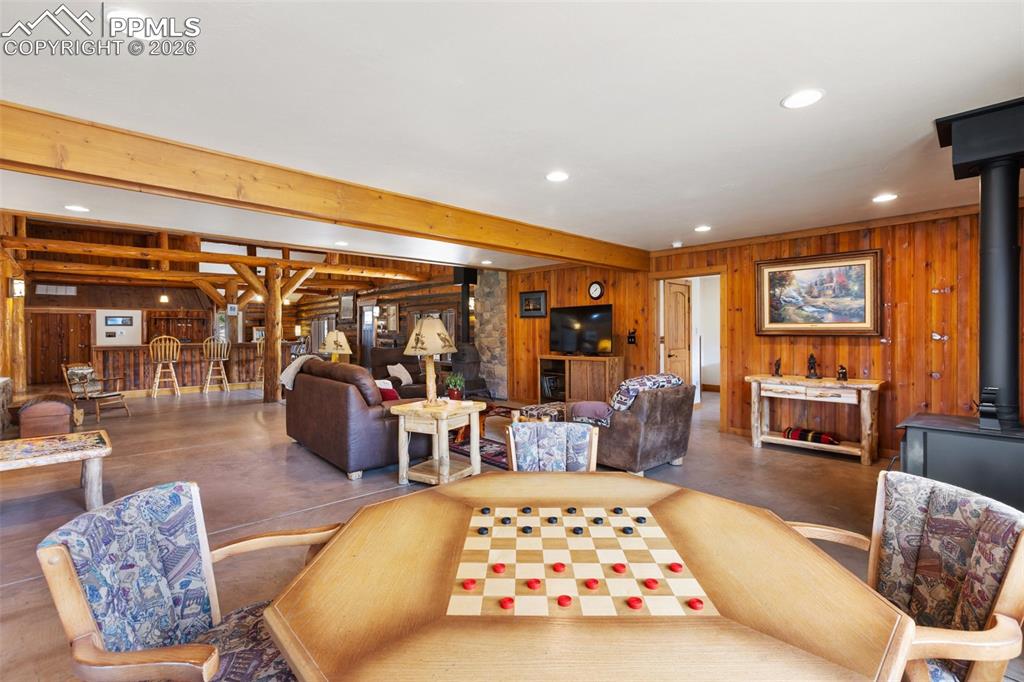 Image 13 of 48: Great Room