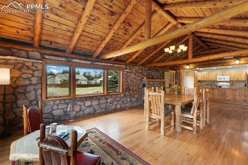 Image 20 of 48: Enjoy your breakfast with lots of natural light from large windows