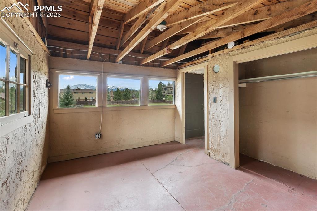 Image 41 of 48: Cabin