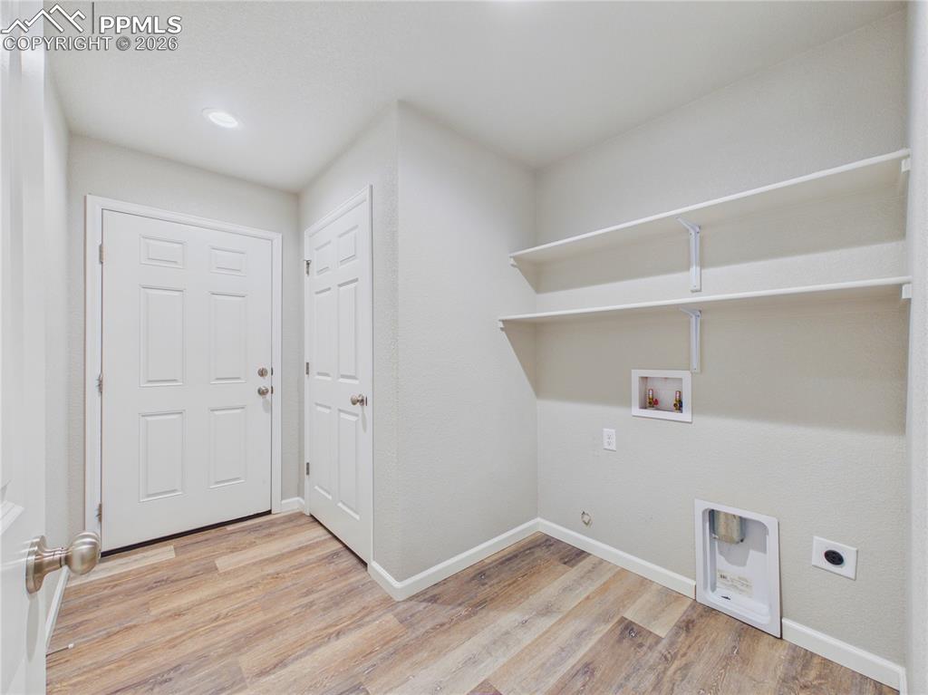 Image 25 of 31: Laundry