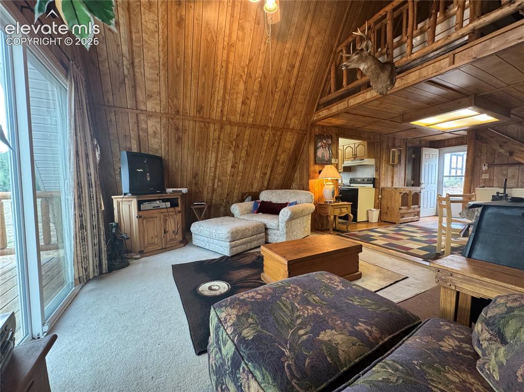 Image 15 of 43: Living Room