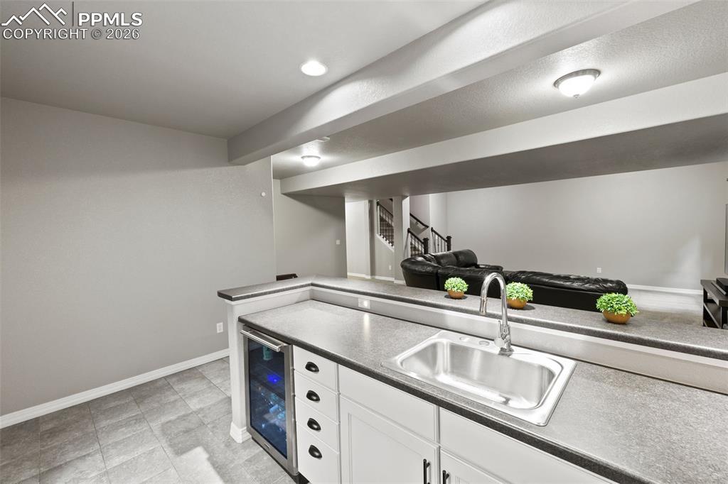 Image 34 of 50: Kitchen