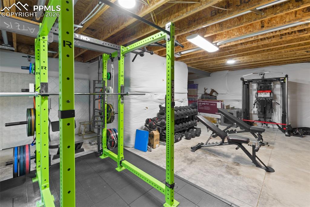 Image 40 of 50: Exercise Room