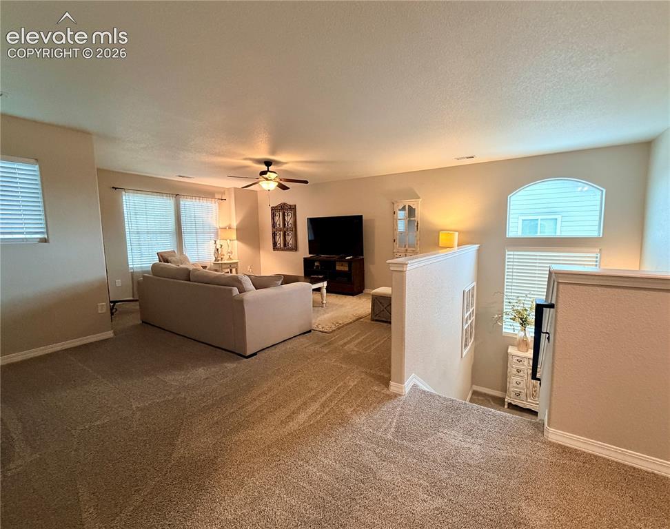 Image 16 of 38: Family Room