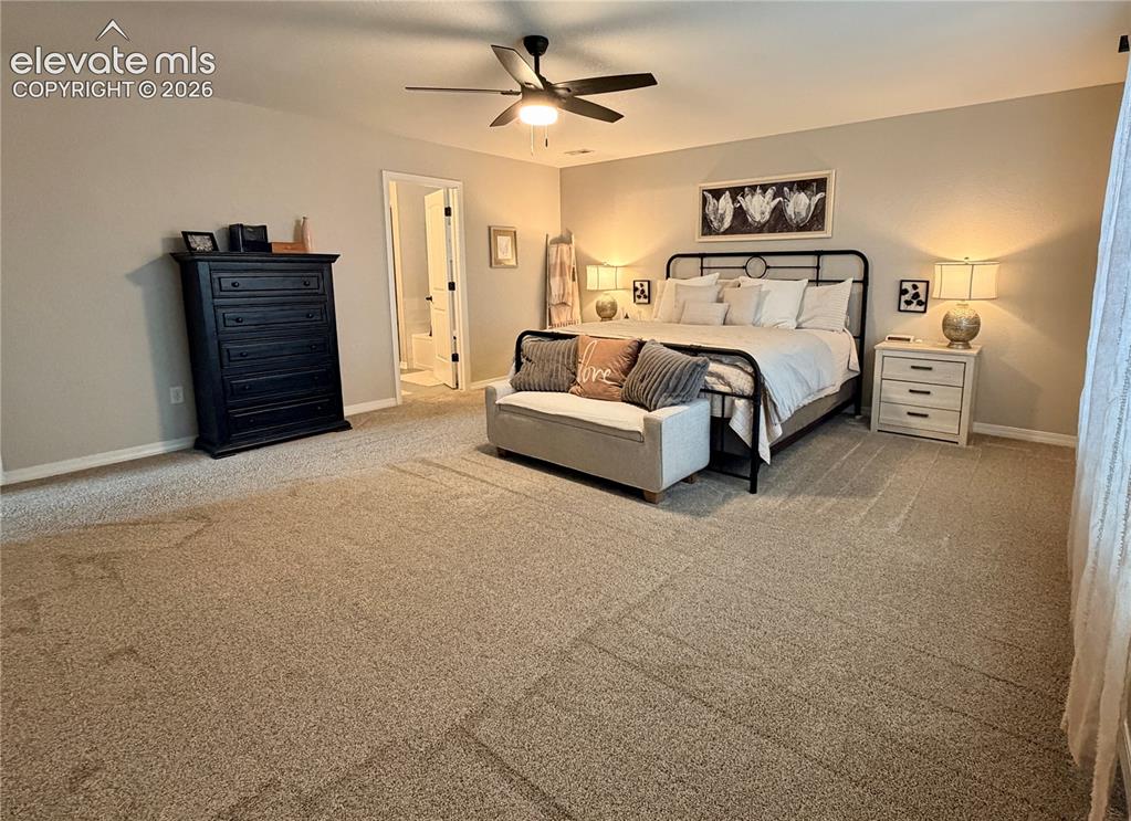 Image 19 of 38: Bedroom