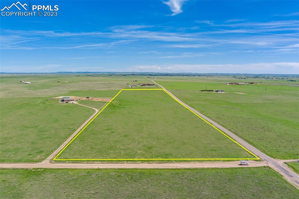 Image 9 of 10: “Property Lines are approximate and not a survey”