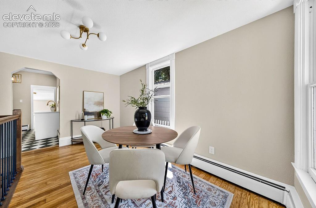 Image 11 of 47: Dining Area