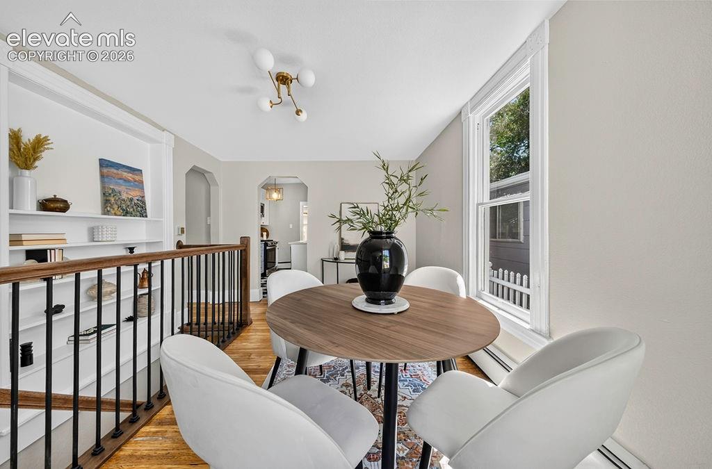Image 13 of 47: Dining Area