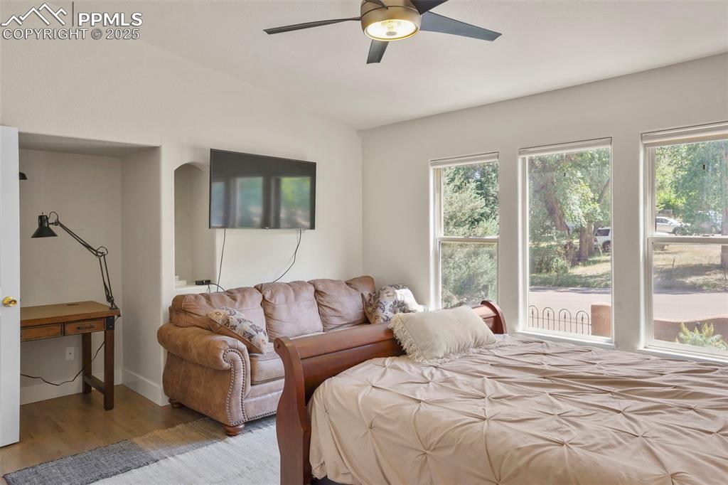 Image 15 of 24: Bedroom in the Owner