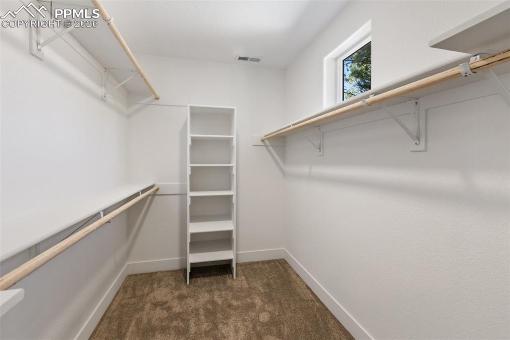 Image 22 of 44: Landing