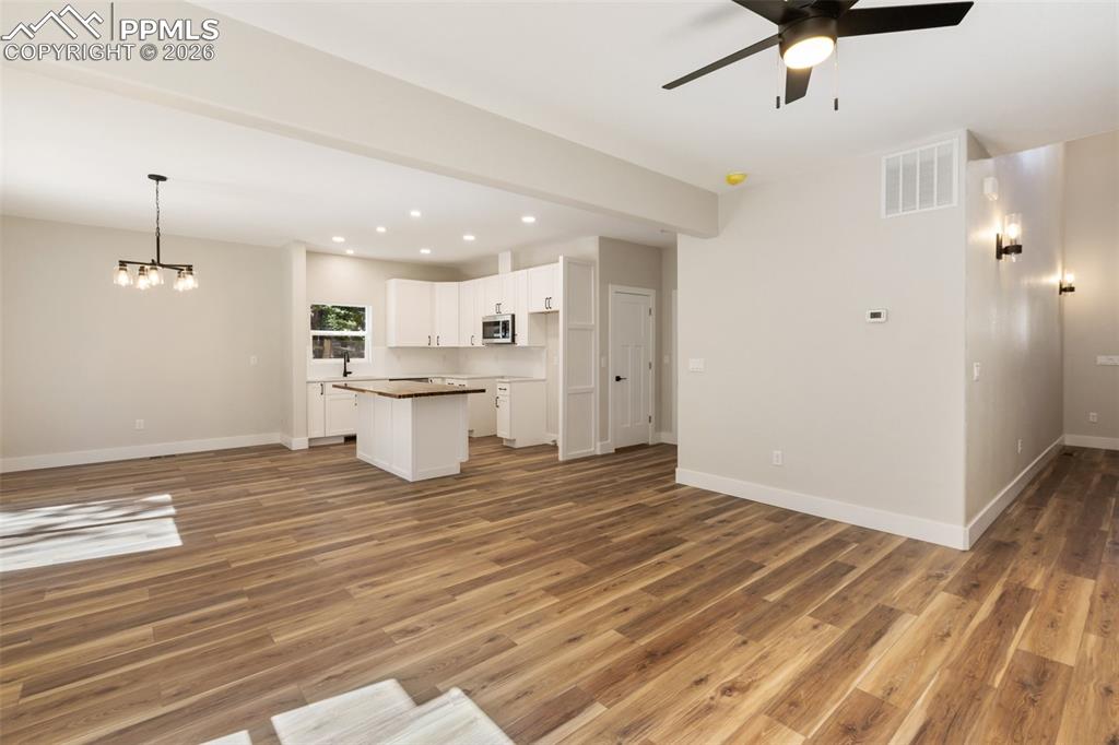 Image 6 of 44: Family Room