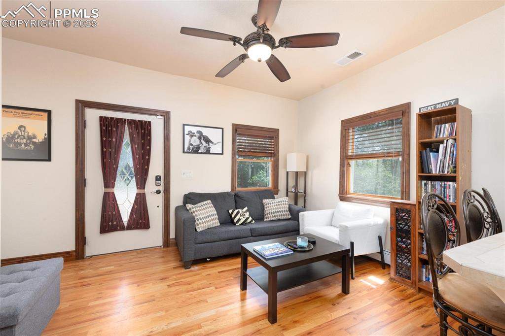 Image 2 of 20: Living Room
