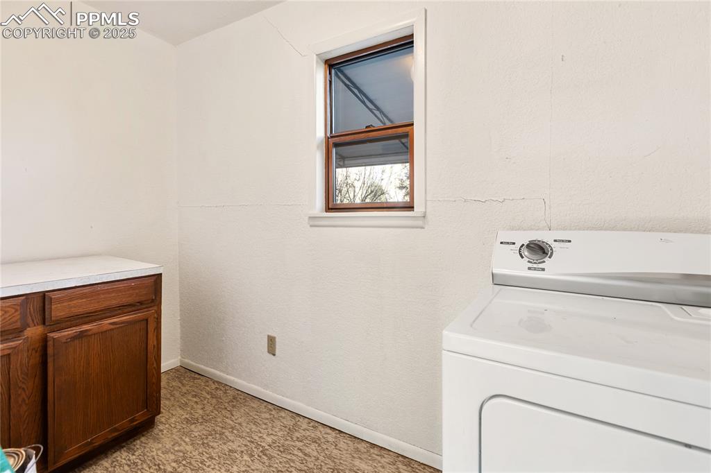 Image 43 of 44: Laundry