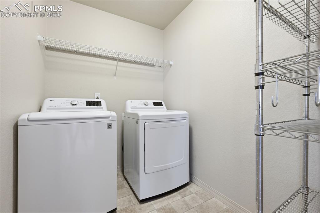 Image 26 of 34: Laundry