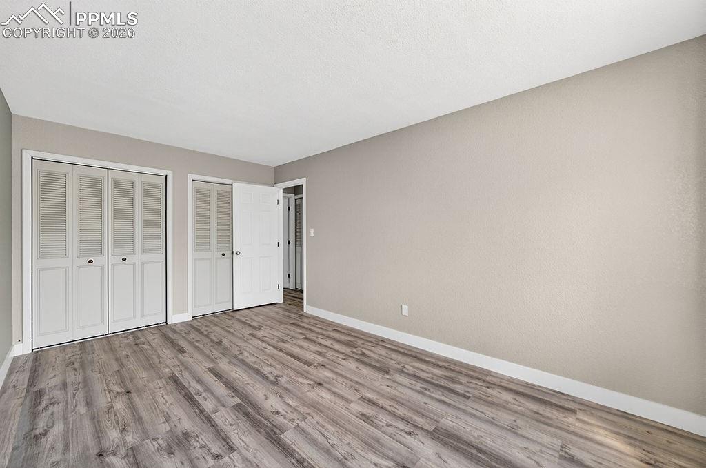 Image 23 of 49: Bedroom