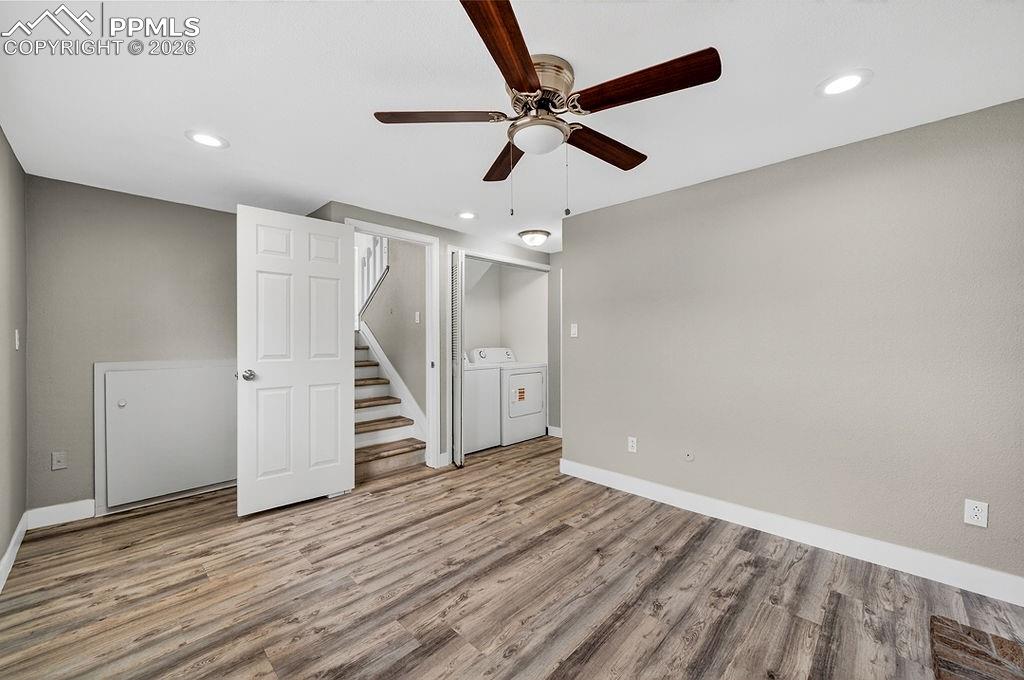 Image 38 of 49: Bedroom