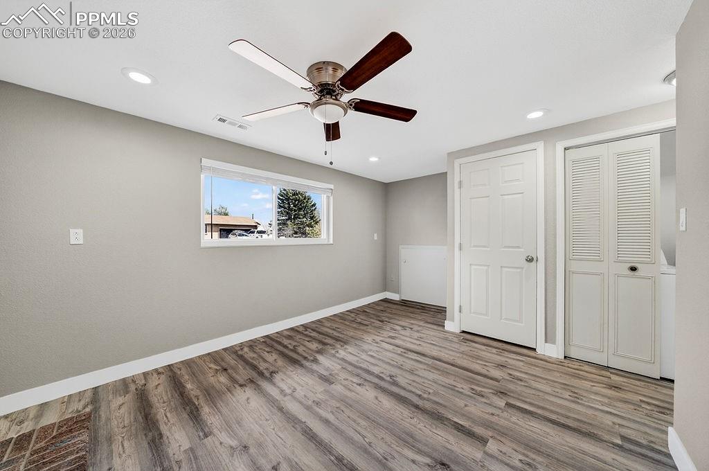 Image 41 of 49: Bedroom