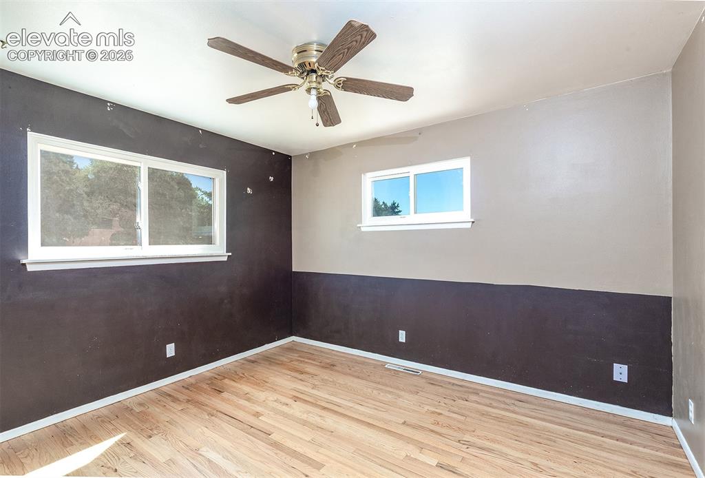 Image 16 of 37: Main Level Bedroom #2