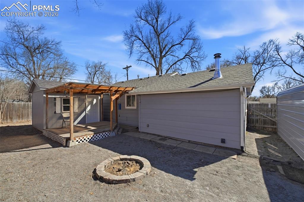 Image 33 of 48: Back of Structure