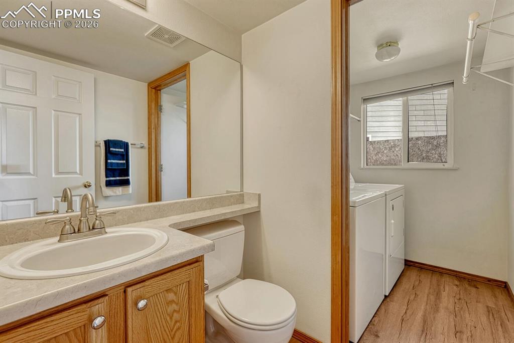 Image 15 of 36: Bathroom/Laundry