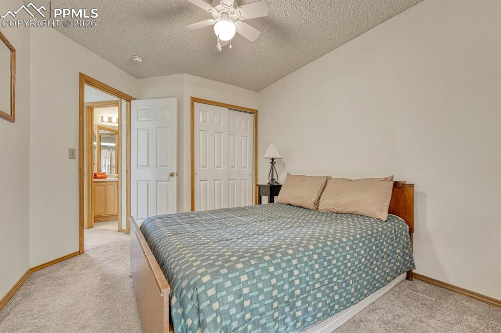 Image 24 of 36: Bedroom