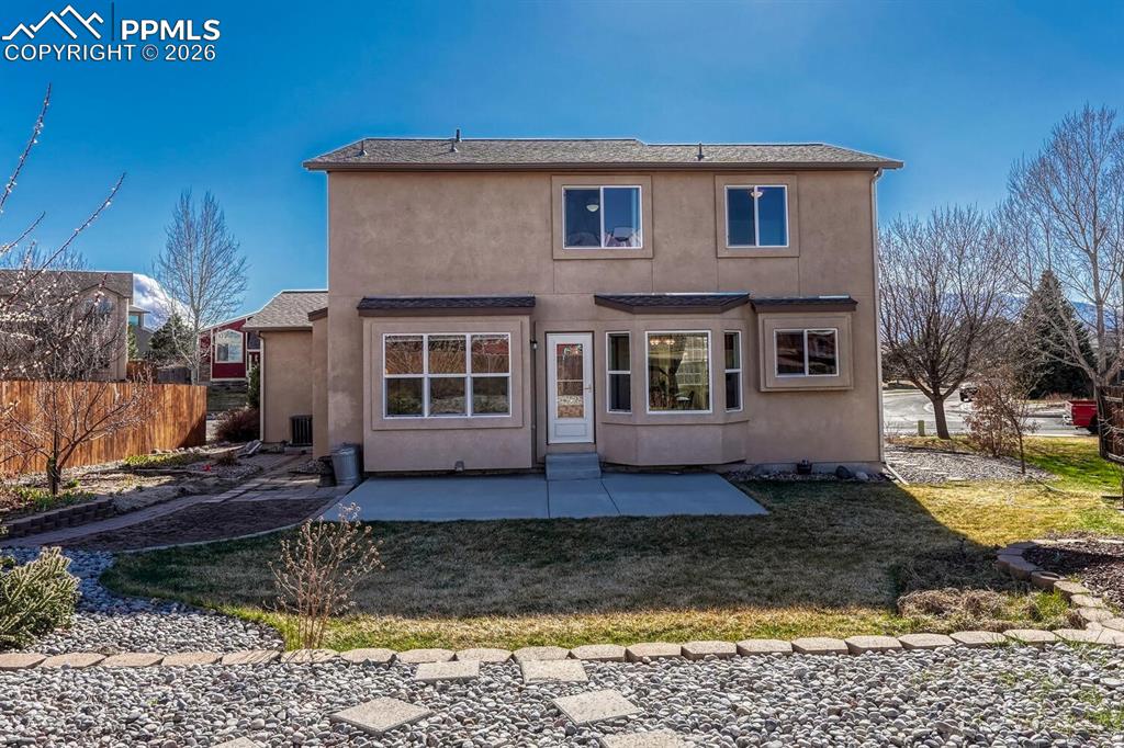 Image 34 of 36: Back of Structure