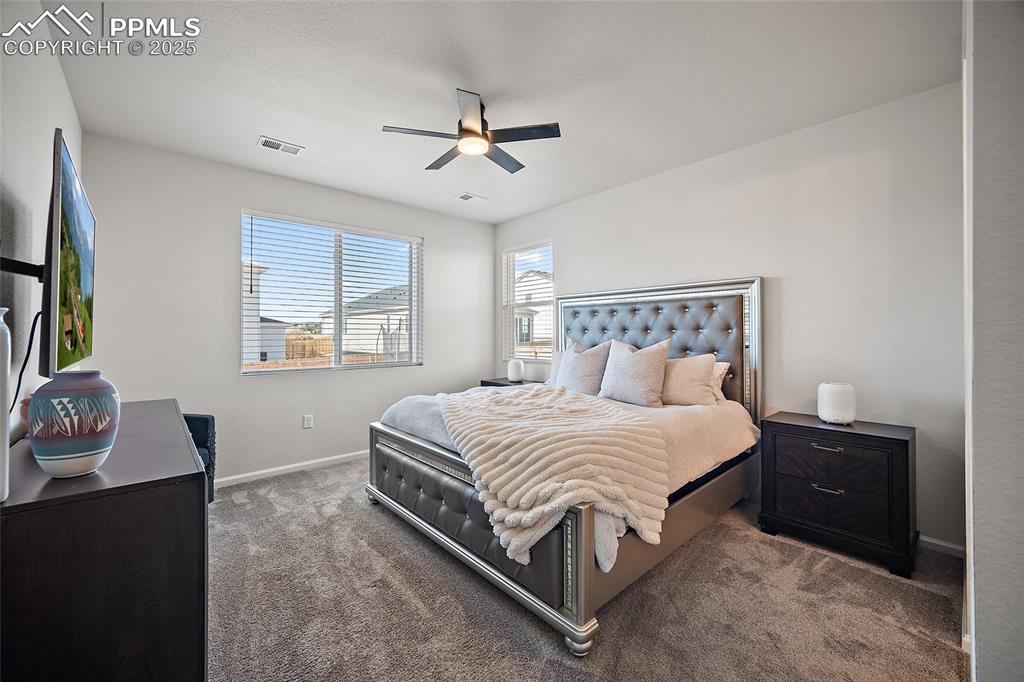 Image 22 of 48: Bedroom