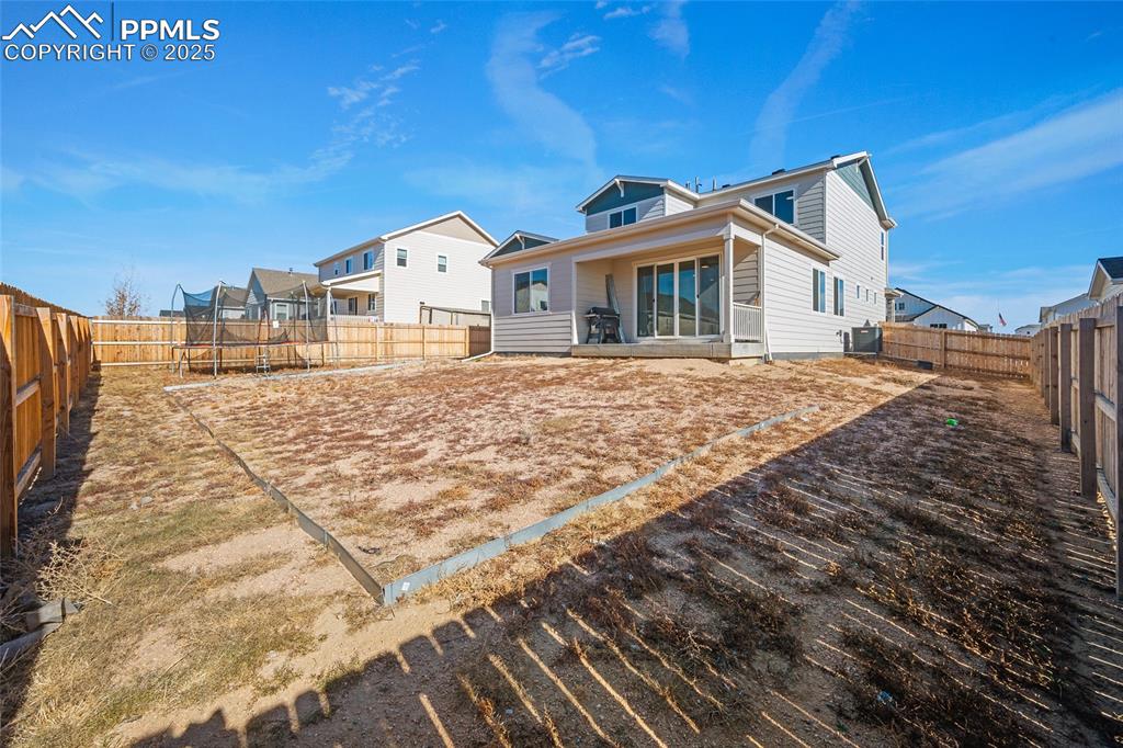 Image 38 of 48: Back of Structure