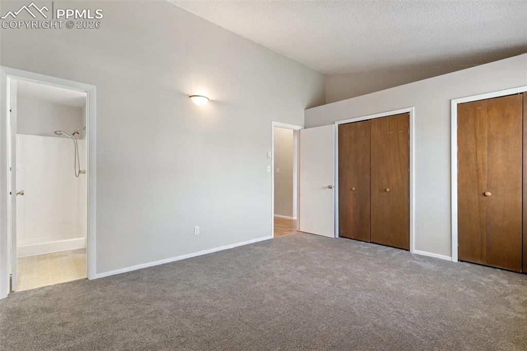Image 11 of 22: Bedroom