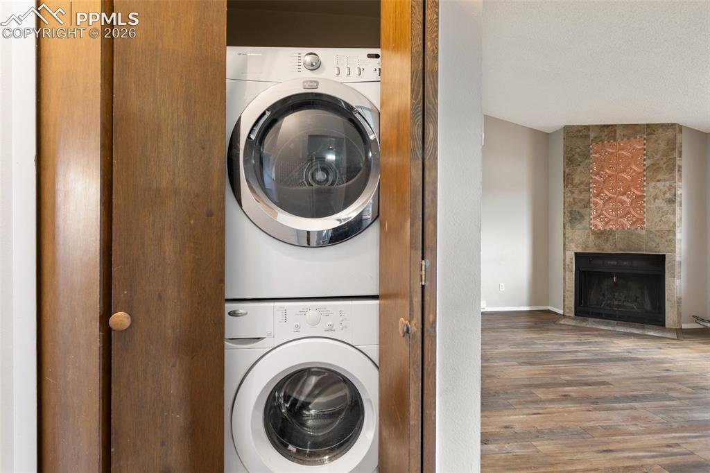 Image 9 of 22: Laundry